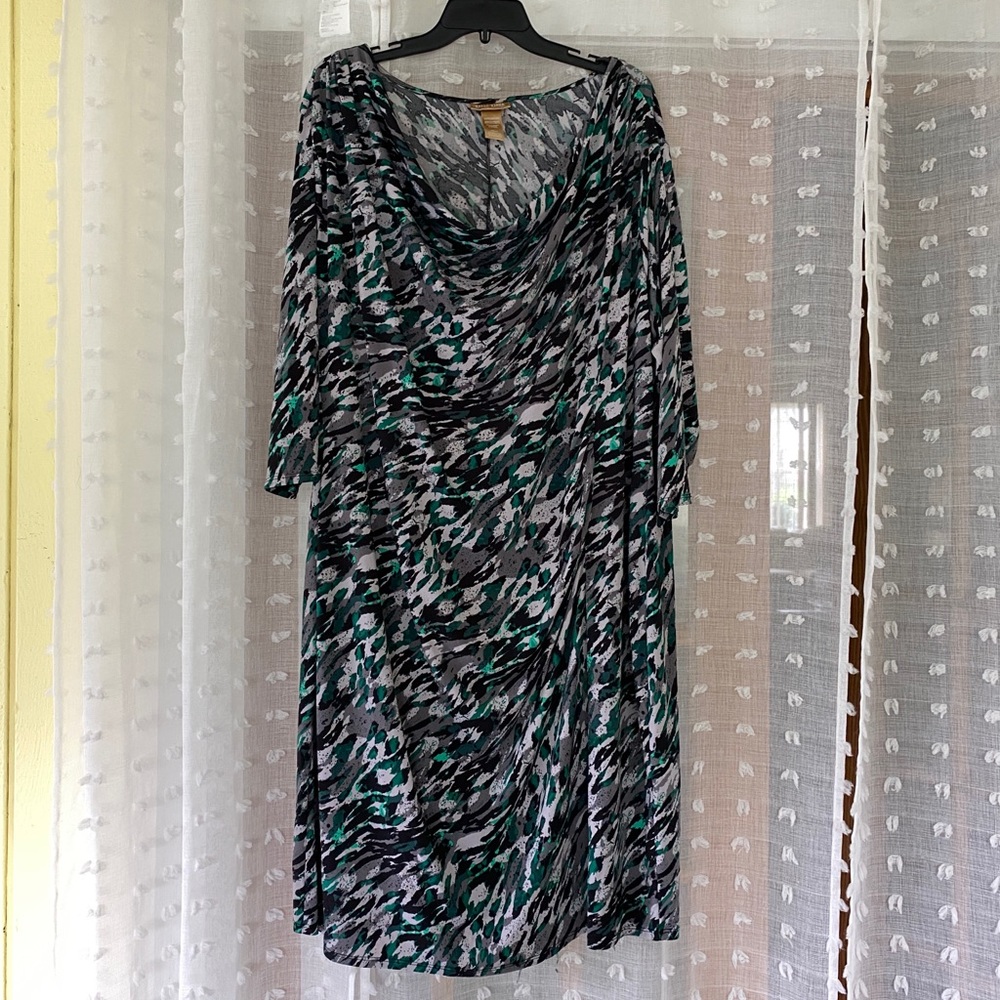 Beautiful elevated animal printed midi dress